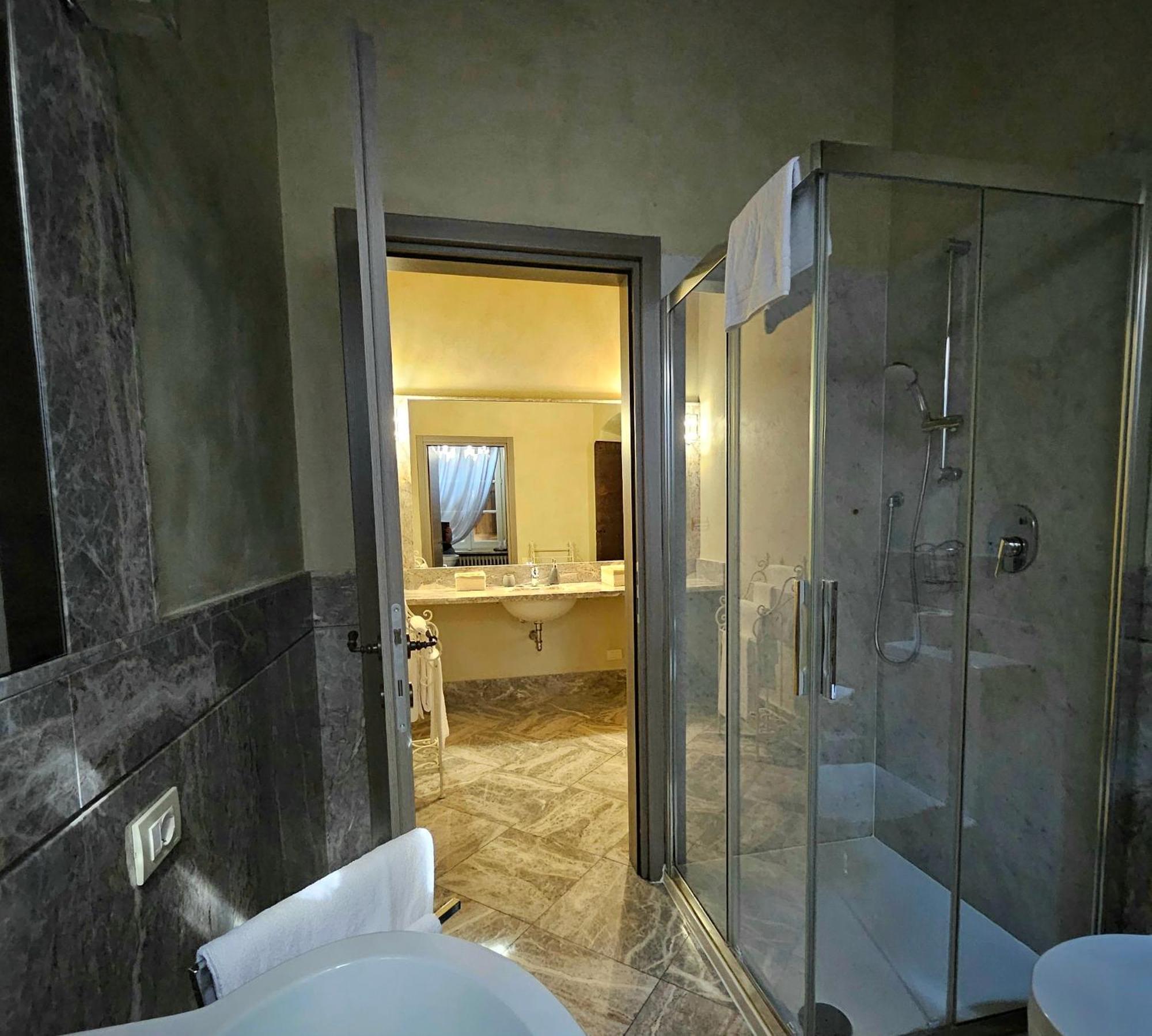 B&B Dimora Delle Donnole Bergamo Alta מראה חיצוני תמונה
