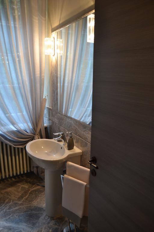 B&B Dimora Delle Donnole Bergamo Alta חדר תמונה