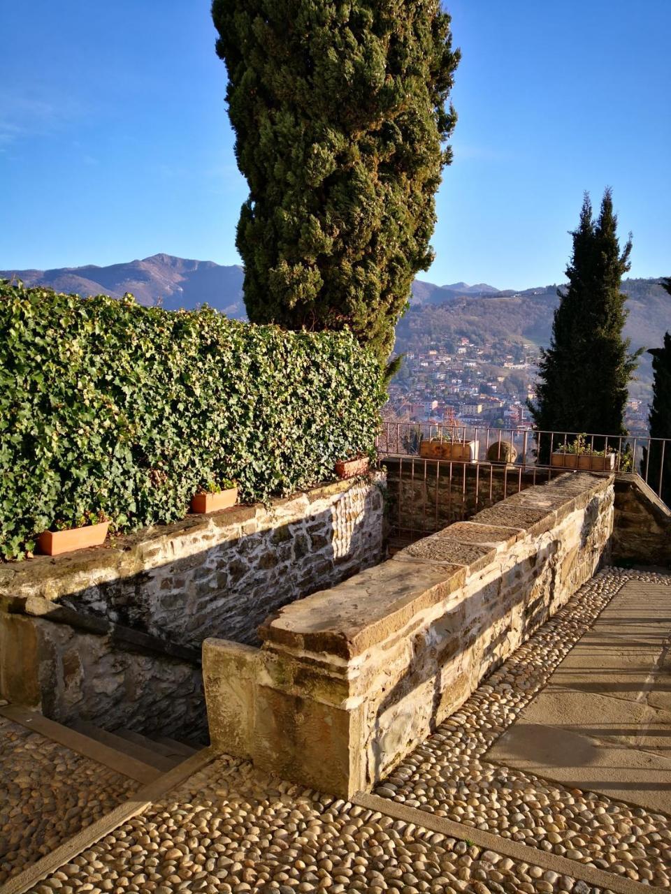 B&B Dimora Delle Donnole Bergamo Alta מראה חיצוני תמונה